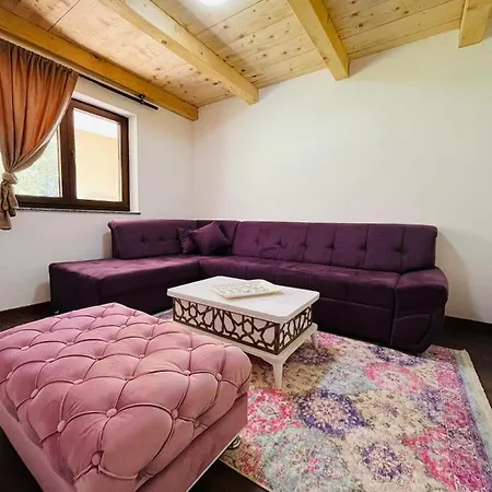 Weekend House Hana Casa vacanze *